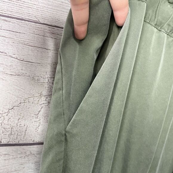 Banana Replublic Jumpsuit 100% Lyocell Sage Green Side Zipper women's sz 14 FLAW - Picture 7 of 12